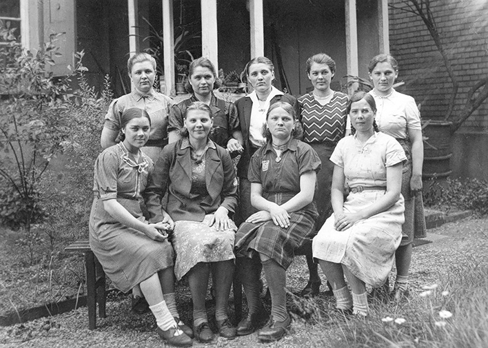 Восточные рабочие в компании «Hagenbucher». 1944 г. 