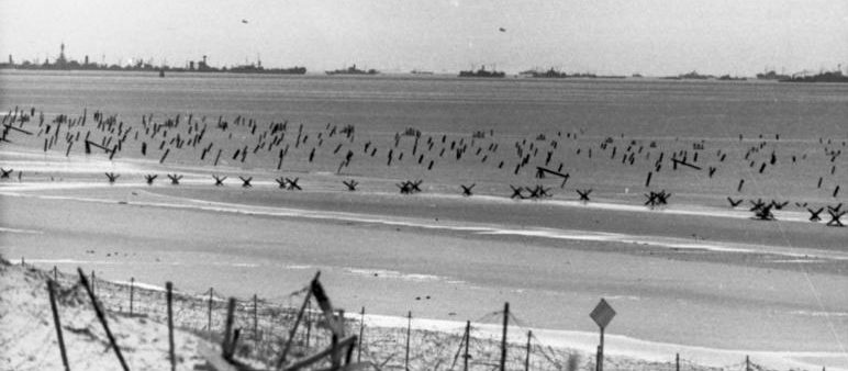 A tengerpart antiamfibikus védelme.  Normandia.  1944 g.
