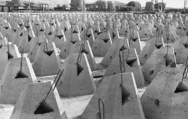 Süni horgonyok telepítésre készek.  Pas de Calais.  Franciaország.  1944 g.