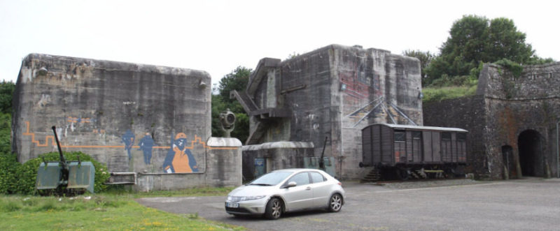 Сооружения форта «Montbarey».