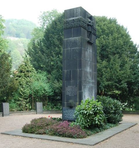 г. Бад Эмс. Памятник землякам, погибшим во время обеих мировых войн. 