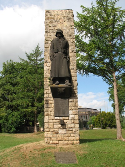 г. Герольштайн. Памятник землякам, погибшим во время обеих мировых войн.