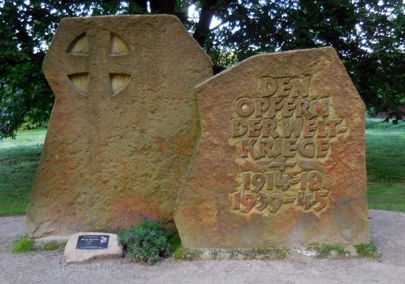 Коммуна Биспинген. Памятник жертвам обоих мировых войн.