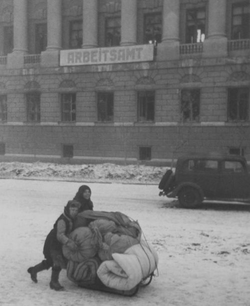 Город после освобождения. Февраль 1943 г.