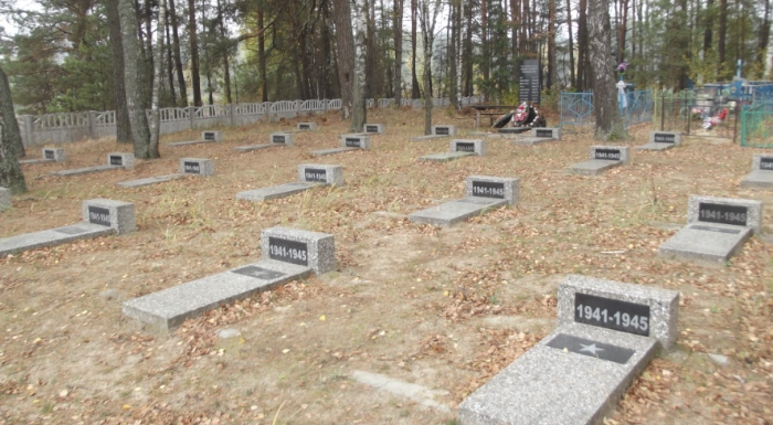д. Ветвица Лельчицкого р-на. Воинское кладбище советских солдат.