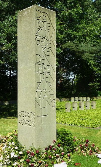 г. Лангенхаген. Памятник на немецком военном кладбище.