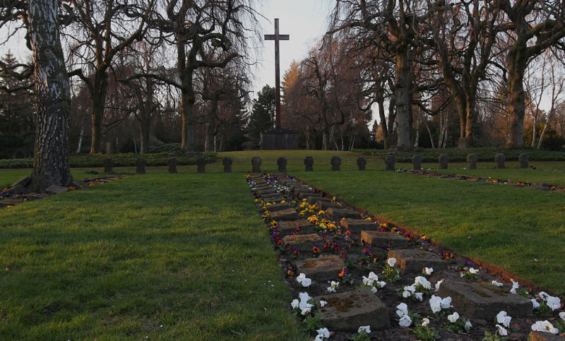 г. Гамбург-Альтона. Кладбище, где захоронены жертвы бомбардировок и концлагерей.