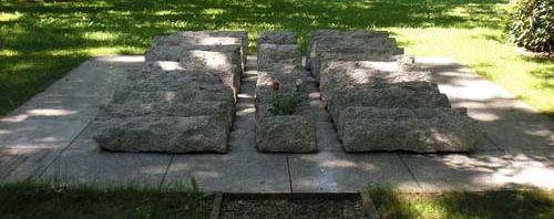 г. Гамбург-Нойенгамме. Памятник посвящен 6 тысячам депортированных поляков.