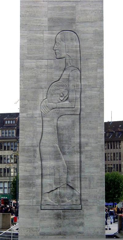г. Гамбург. Памятник землякам, погибшим во время обеих мировых войн.