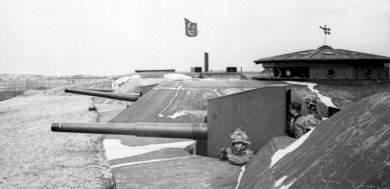 Немецкие парашютисты заняли датский форт Маснедо. 9 апреля 1940 г. 