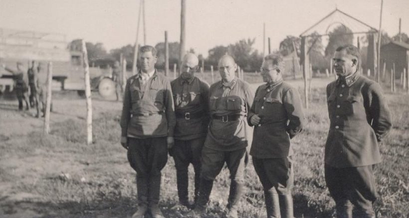 Пленные офицеры Красной Армии. Август 1941 г.