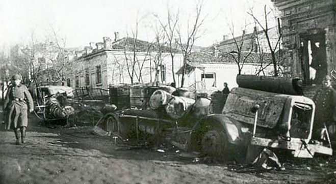 Угол Итальянской и Греческой улиц. 8 октября 1941 г.