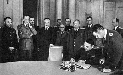 Подписание Соглашения о перемирии 19 сентября 1944 года. 