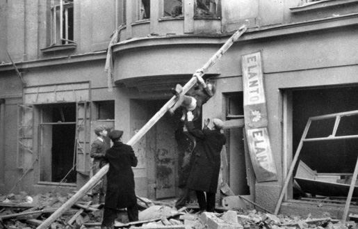Последствия первой бомбёжки Хельсинки. 30 ноября 1939 г.