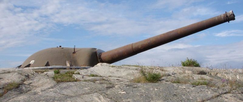 152-мм орудие в годы войны и сегодня.