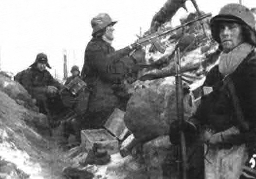 Финны в окопах у Тайпале. Ноябрь 1939 г.