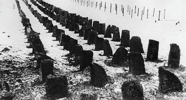 Противотанковые препятствия на линии Маннергейма. Декабрь 1939 г.