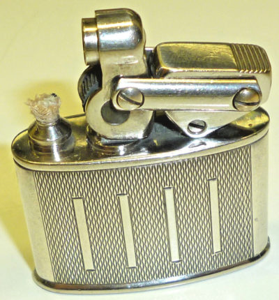Зажигалки немецкой фирмы KW, выпускались с 1932-1935 годов.