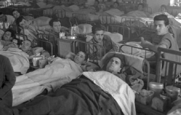 Итальянский госпиталь в Днепропетровске. 1942-1943 гг. 