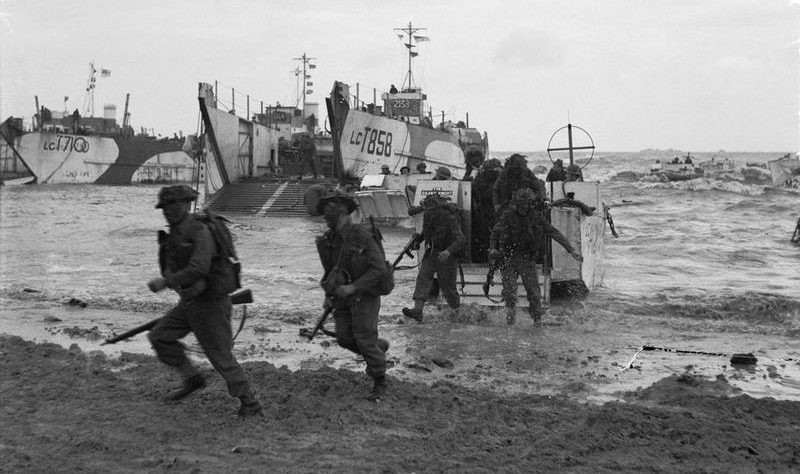 Высадка американцев на Золотом пляже. 6 июня 1944 г.