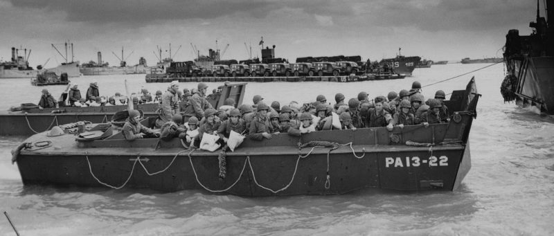 Американские войска на LCVP отправляются на Юта-Бич. 6 июня 1944 г.