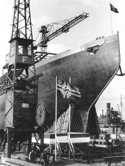 Спуск немецкого корабля, построенного на датской верфи. 1944 г. 