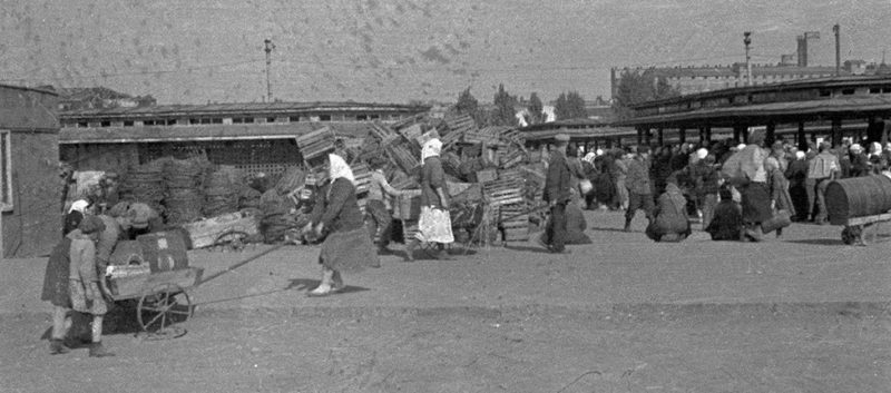 Рынок «Озерка». 1943 г.