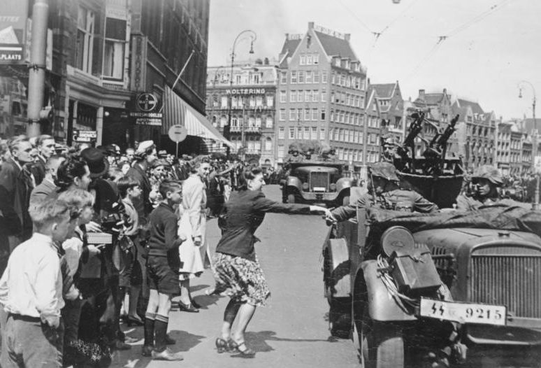 Немецкие войска в Амстердаме. Май 1940 г.