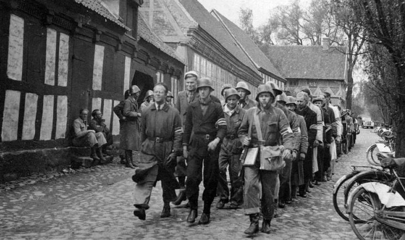 Группа Сопротивления в Старом Городском музее. 5 мая 1945 г.