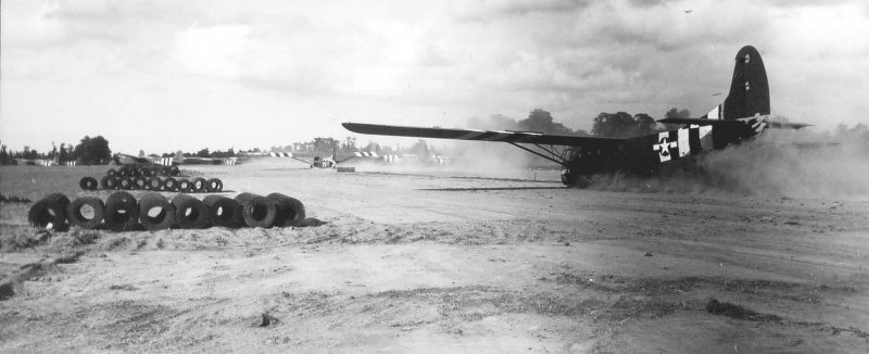 Планеры идут на посадку около Ранвилла. 6 июня 1944 г.