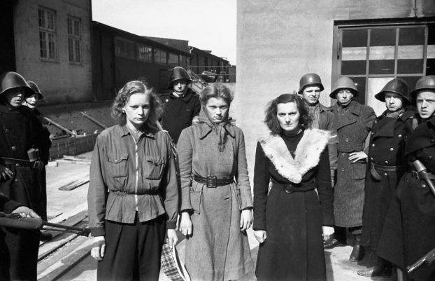 Задержанные Сопротивлением женщины, сожительствовавшие с немцами. Май 1945 г.