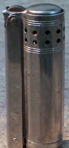 Зажигалка «Ideal» немецкого производства, выпускалась с 1930 года. 