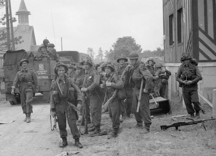 Британцы в Ла-Брече-д'Арманвилле. 6 июня 1944 г.