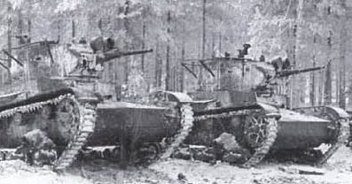 Советская бронетехника перед атакой. Январь 1940 г.