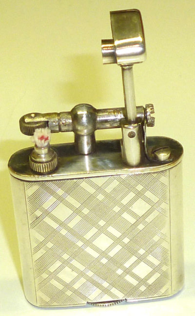 Зажигалки немецкой фирмы Müller & Grünstein. Выпускались с 1930-1935 годов.