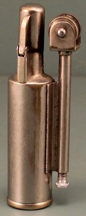 Зажигалка «Rapid» немецкой фирмы Elgersburger Feuerzeugfabrik GmbH, выпускалась с 1938 г. 