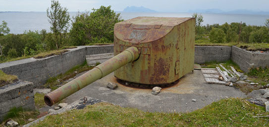 Корабельное 150-мм орудие.