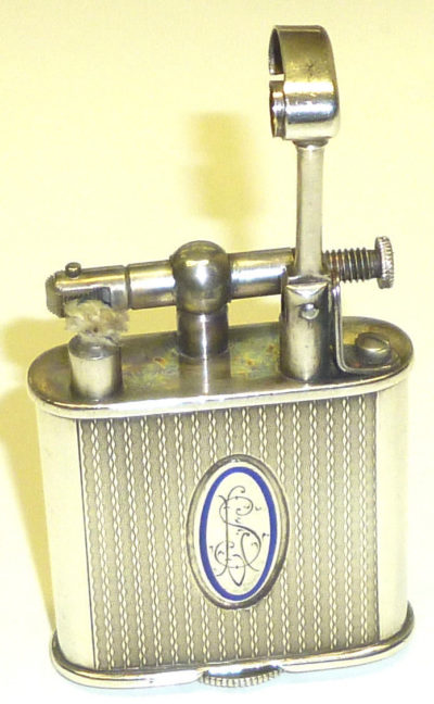 Зажигалки «Sarastro Diksi» немецкой фирмы B & S SILVER, выпускались с 1929 года.