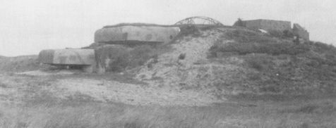 Командный бункер типа S414 в 1944 году и сегодня. 