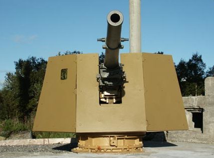 105-мм орудия.