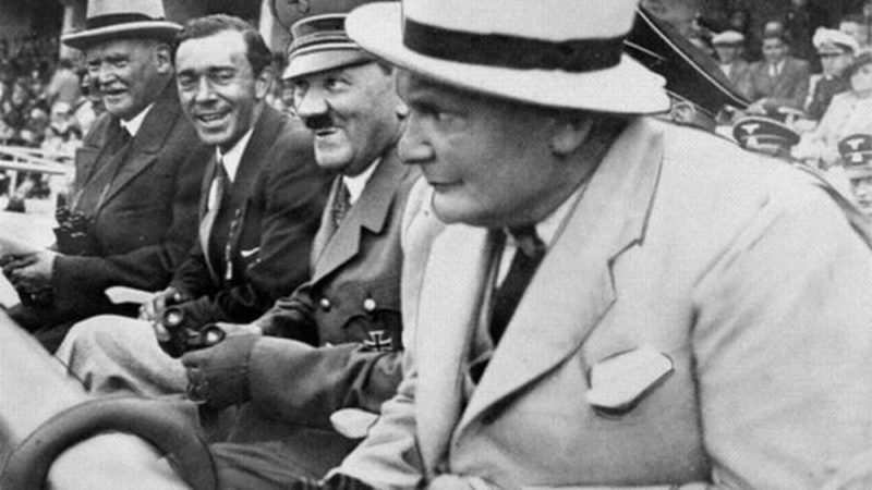 Шведский путешественник Свен Гедин, принц Швеции Густав Адольф, Адольф Гитлер и Герман Геринг на открытии XI Летних Олимпийских игр. Берлин 1936 г.
