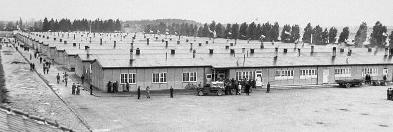 Бараки лагеря после освобождения в 1945 г.