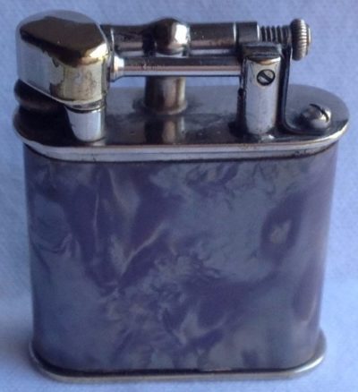 Зажигалки фирмы Luxuor, выпускались в 1930-х годах.