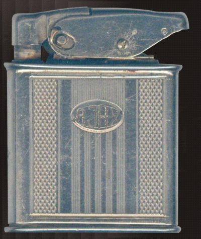 Зажигалки фирмы Erhо, выпускались в 1930-1940-е годы.