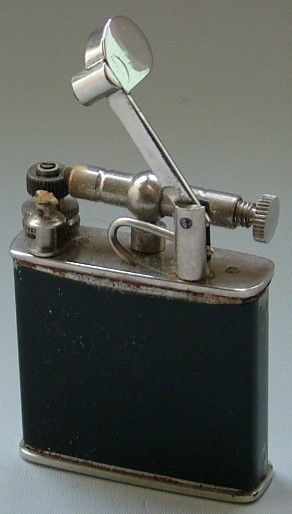 Зажигалки фирмы Beney, выпускались в 1930-х годах.