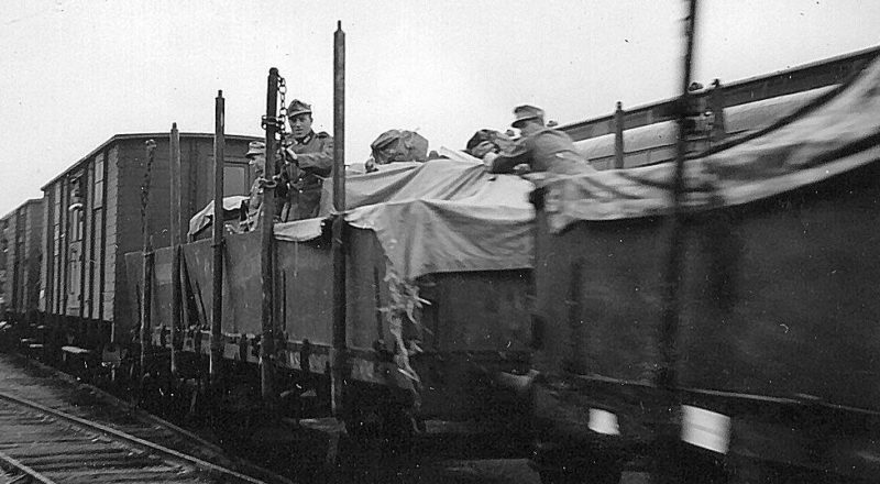 Транзит немецких военных грузов через Швецию в Финляндию. Сторлен. 1940 г.