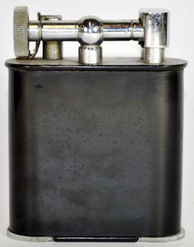 Зажигалки «Classic Jumbo» фирмы Adie Brothers Ltd, выпускались с 1935-го года.