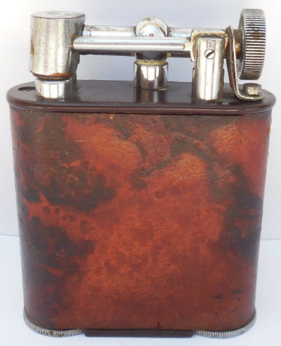 Зажигалки «Classic Jumbo» фирмы Adie Brothers Ltd, выпускались с 1935-го года.