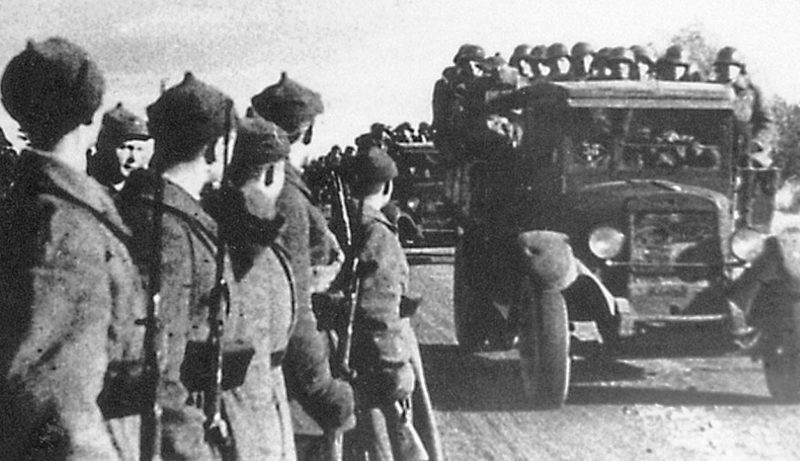 Красная Армия входит в Эстонию. 1940 г.