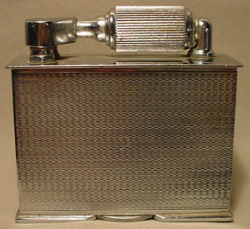 Зажигалки фирмы McMurdo выпускались в 1938-м году. 